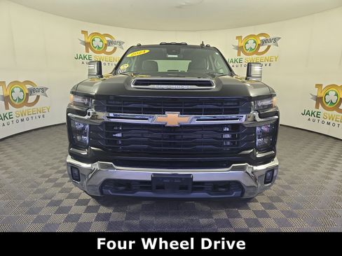Certified 2024 Chevrolet Silverado 3500 LT w/ Convenience Package AWD/4WD image 2