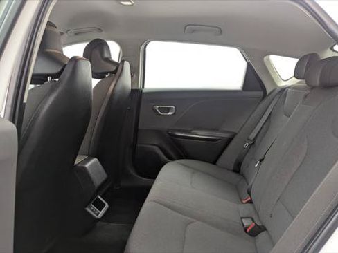Used 2025 Kia K4 FWD image 17