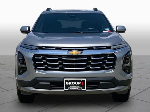 Used 2025 Chevrolet Equinox LT w/ Convenience Package II FWD image 4
