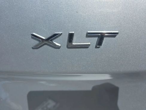 Used 2016 Ford Transit Connect XLT FWD image 16