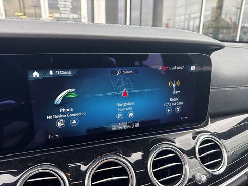 Used 2023 Mercedes-Benz E 350 Sedan image 2