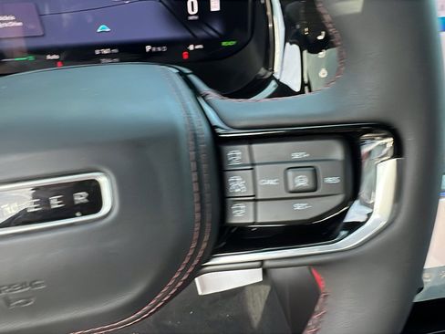 Used 2024 Jeep Wagoneer Launch Edition image 28