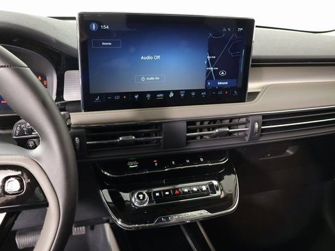 New 2026 Lincoln Corsair Premiere FWD image 5