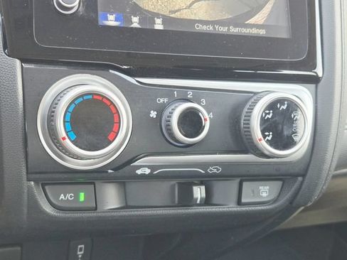 Used 2018 Honda Fit EX image 25