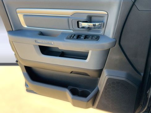 Used 2017 RAM 1500 Lone Star image 12