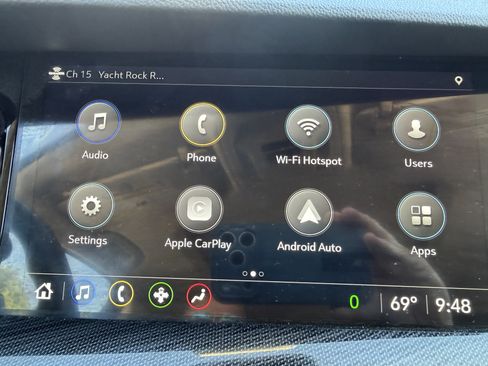 Used 2023 Buick Envision Essence w/ Sport Touring Package AWD/4WD image 18