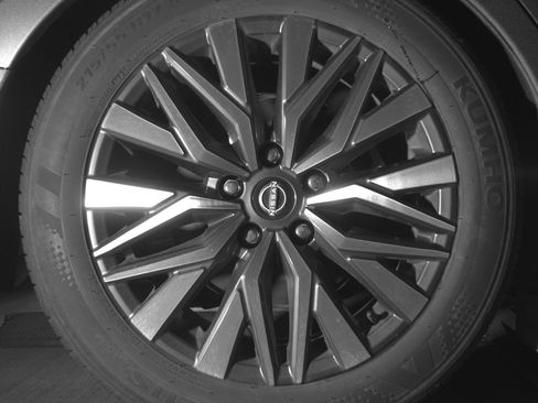 Used 2025 Nissan Altima 2.5 SV image 15