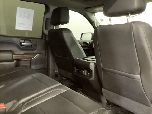 Used 2020 Chevrolet Silverado 1500 LT Trail Boss AWD/4WD image 35