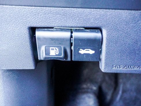 Used 2024 Nissan Kicks SR w/ SR Premium Package image 28