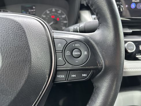 Used 2024 Toyota Corolla SE image 19