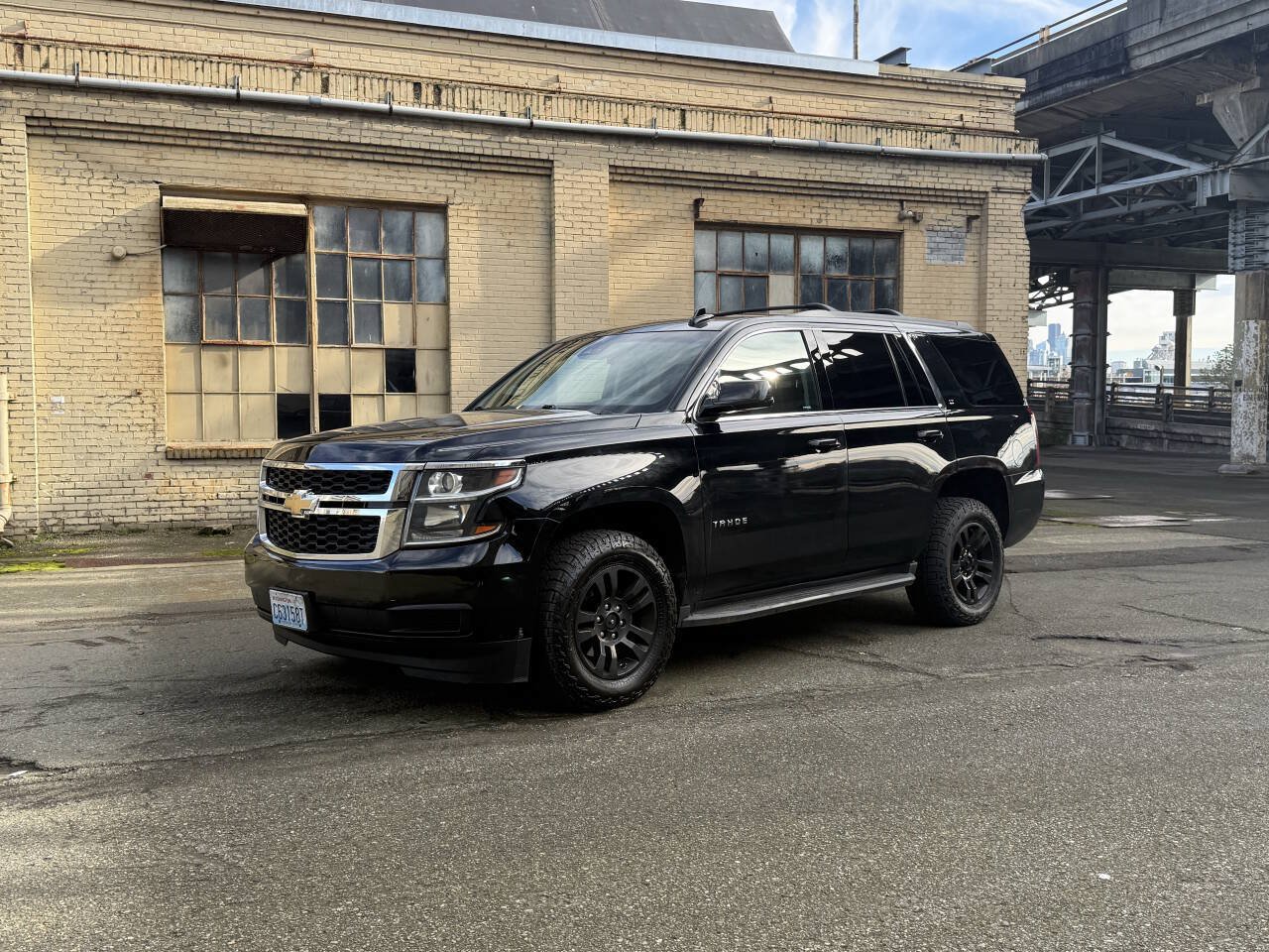 Used 2019 Chevrolet Tahoe LT AWD/4WD image 2