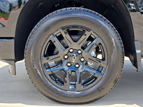 New 2026 Chevrolet Silverado 1500 Custom w/ LPO, Dark Essentials Package RWD image 13