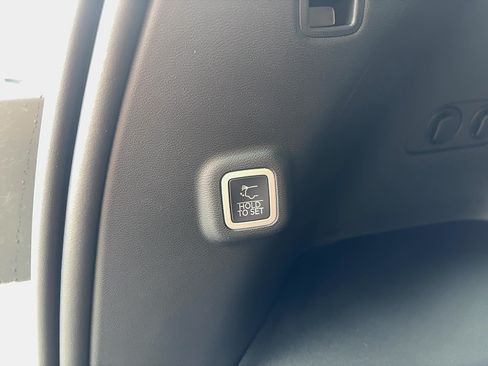 New 2026 Jeep Cherokee Overland AWD/4WD image 12