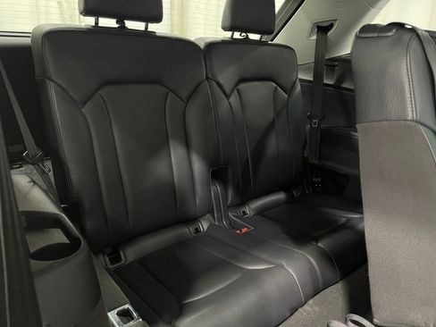 Used 2018 Audi Q7 3.0T Prestige w/ Prestige Package image 33