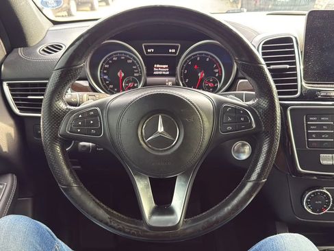 Used 2017 Mercedes-Benz GLS 450 4MATIC image 10