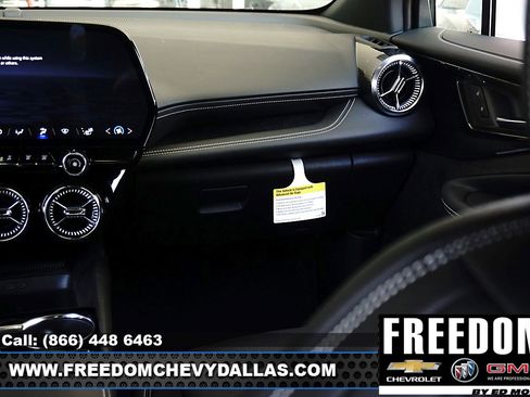 New 2025 Chevrolet Blazer EV LT image 36