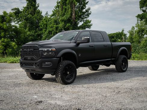 New 2026 RAM 2500 Laramie w/ Night Edition AWD/4WD image 10