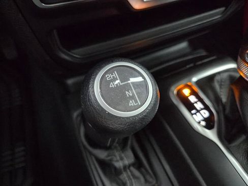 Used 2024 Jeep Wrangler Sport AWD/4WD image 25