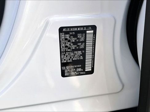 New 2026 Nissan Armada SL w/ Captain's Chari Seat Package image 11