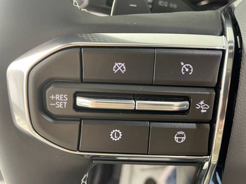 New 2026 GMC Acadia Denali w/ Super Cruise Package AWD/4WD image 10