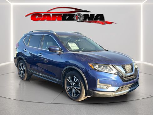 Used 2017 Nissan Rogue SL w/ SL Premium Package FWD image 2