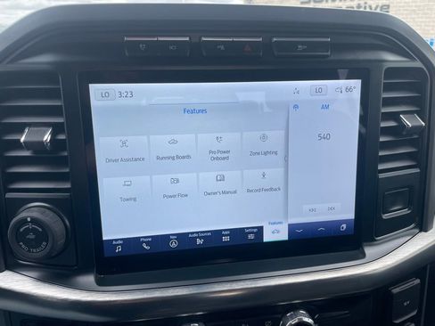 Used 2022 Ford F150 Lariat w/ Equipment Group 502A High image 21