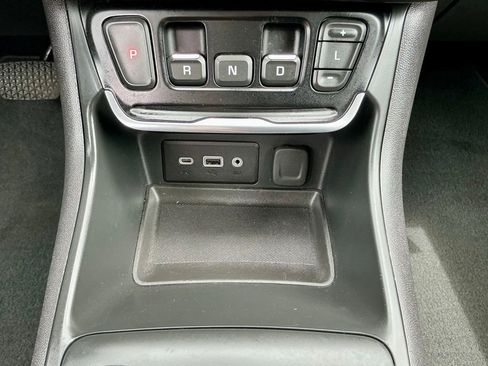 Used 2021 GMC Terrain SLE w/ Driver Convenience Package FWD image 35