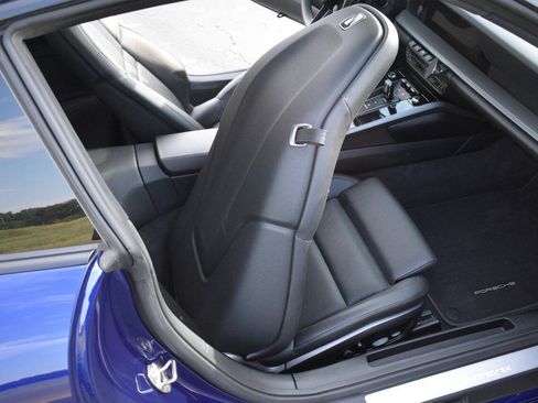 Used 2020 Porsche 911 Carrera image 25