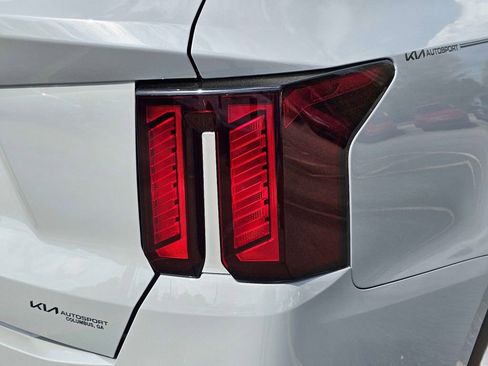 New 2026 Kia Sorento S FWD image 10