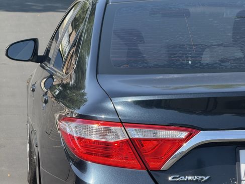 Used 2016 Toyota Camry LE FWD image 19