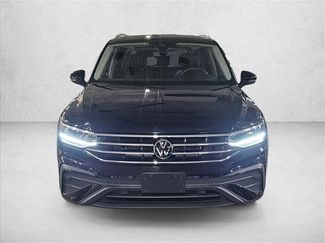 Used 2024 Volkswagen Tiguan SE video 2