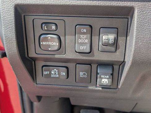 Used 2021 Toyota Tundra Limited w/ Limited Premium Package image 15