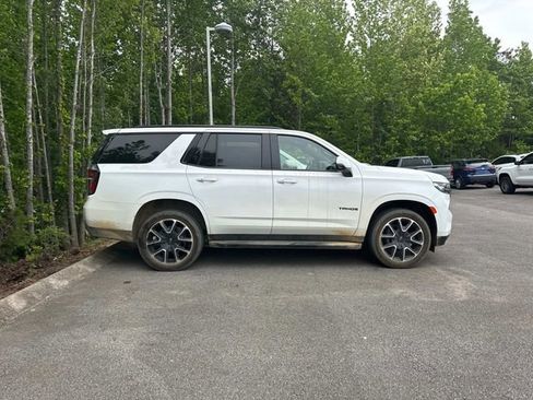 Used 2022 Chevrolet Tahoe RST w/ Sport Performance Package AWD/4WD image 3