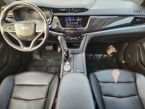 Used 2023 Cadillac XT6 Premium Luxury image 36