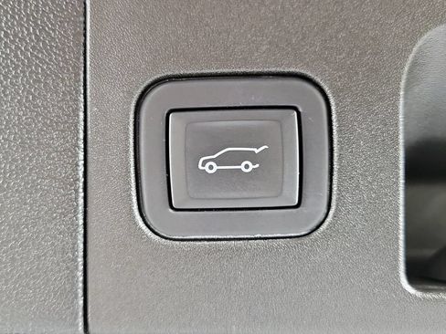 Used 2024 Cadillac XT5 Premium Luxury FWD image 9