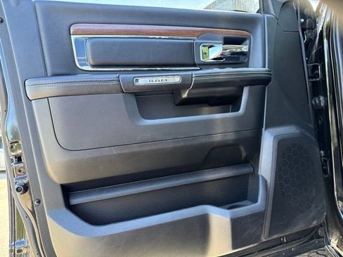 Used 2013 RAM 1500 Laramie w/ Convenience Group AWD/4WD image 9