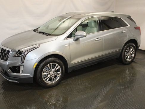 Certified 2023 Cadillac XT5 Premium Luxury image 2