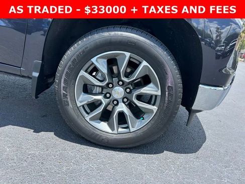 Used 2023 Chevrolet Silverado 1500 LT w/ Protection Package RWD image 8