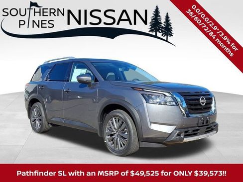 New 2025 Nissan Pathfinder SL image 1
