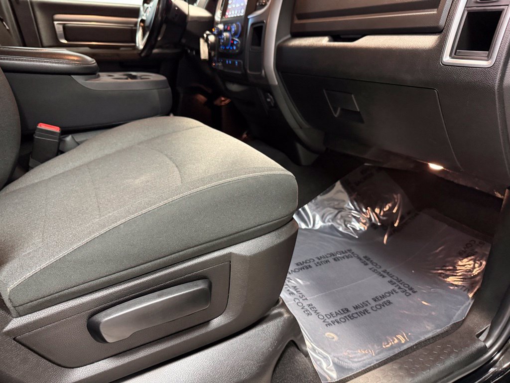 Used 2021 RAM 1500 Warlock AWD/4WD image 21