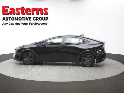 Used 2025 Toyota Prius LE FWD image 58