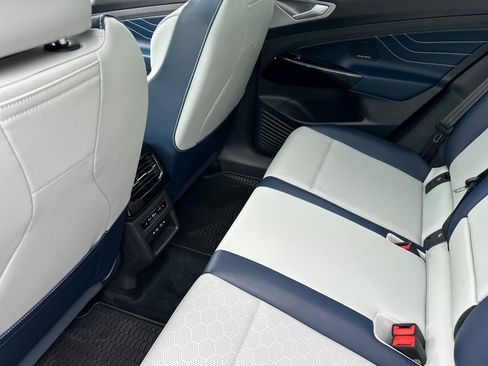 New 2025 Volkswagen ID.4 Pro S Plus image 10