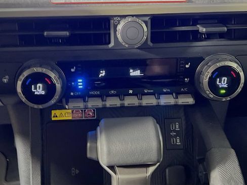 New 2026 Toyota Tacoma 4x4 Double Cab Hybrid image 22