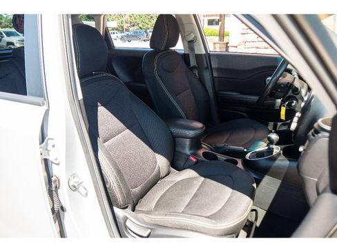 Used 2015 Kia Soul + FWD image 14