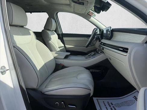 Used 2024 Hyundai Palisade Calligraphy image 22