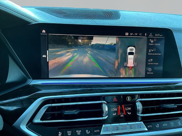 Used 2020 BMW X7 xDrive40i w/ Cold Weather Package AWD/4WD image 16