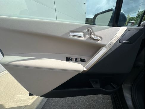 Certified 2024 BMW iX xDrive50 w/ Premium Package AWD/4WD image 14