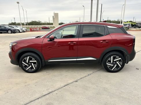 Certified 2025 Nissan Kicks SV image 4