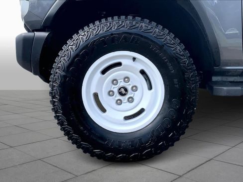 Used 2023 Ford Bronco Heritage Edition image 11