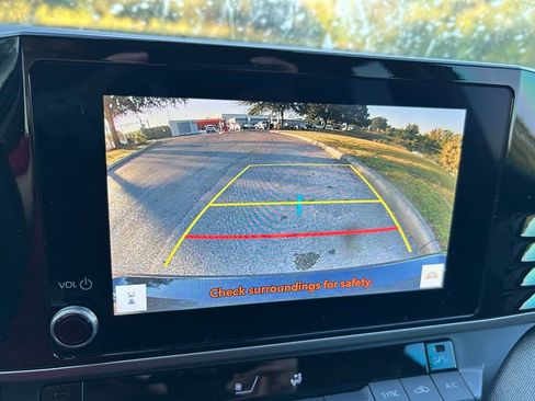 Certified 2025 Toyota Camry LE image 24